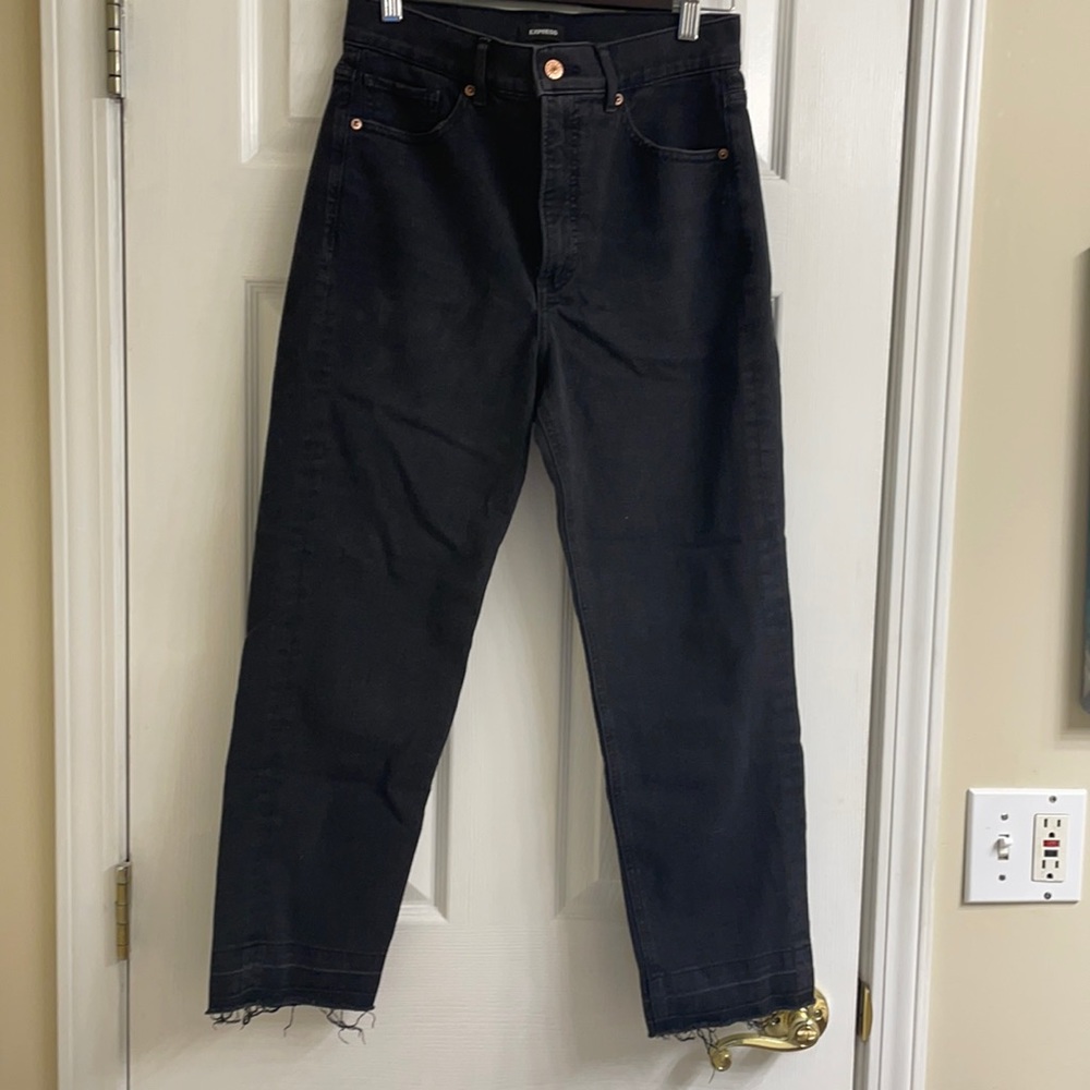 Express hi rise mom Jean